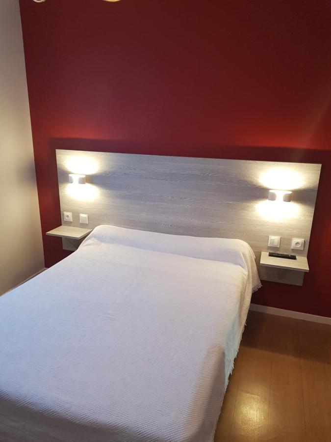 Hotel Restaurant Le Bourgneuf Morlaas Zewnętrze zdjęcie