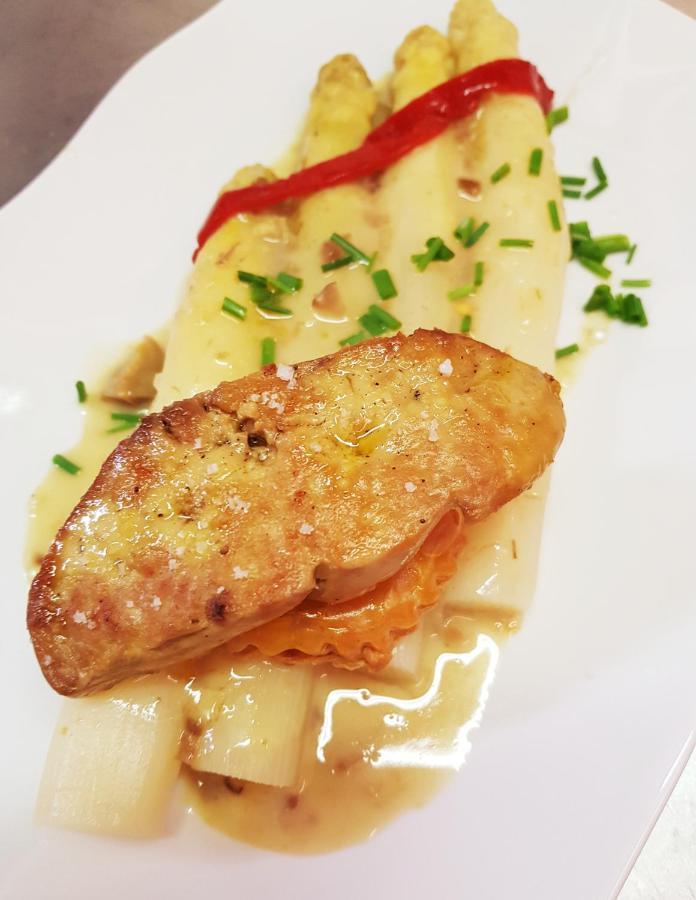 Hotel Restaurant Le Bourgneuf Morlaas Zewnętrze zdjęcie