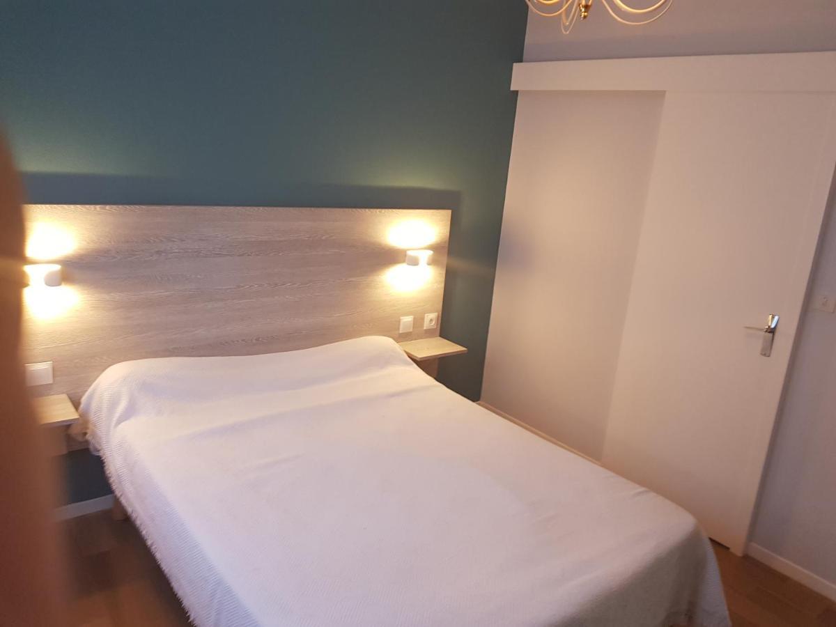 Hotel Restaurant Le Bourgneuf Morlaas Zewnętrze zdjęcie